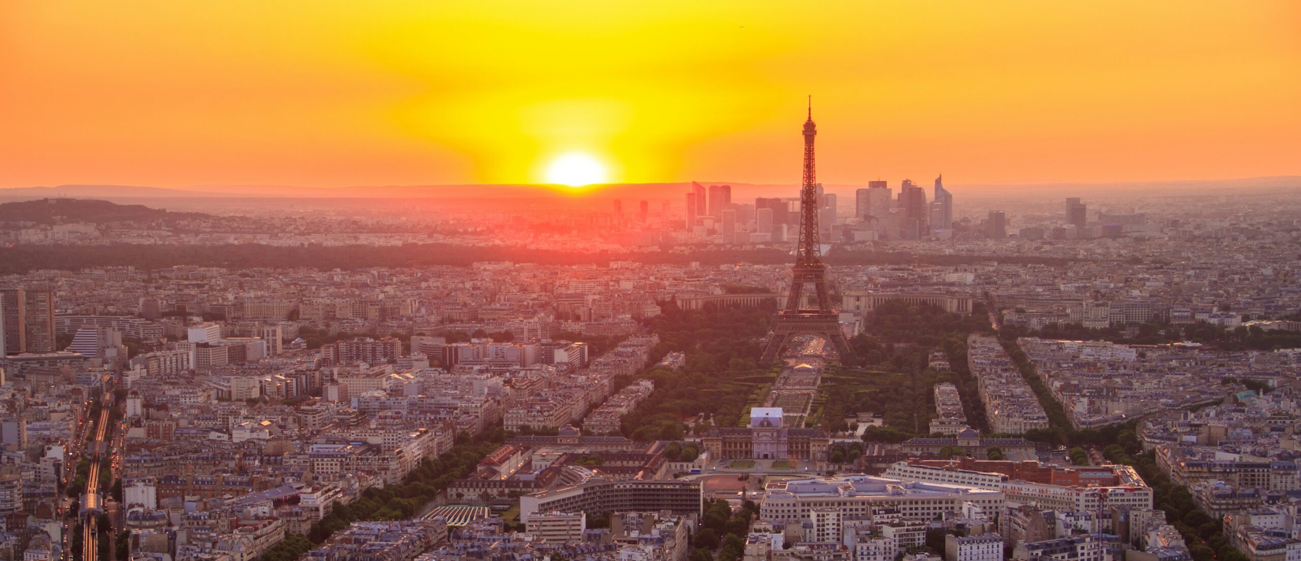 Cozy hidden gem restaurant in Paris with intimate ambiance and authentic French cuisine.