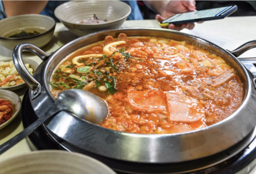 What is Buddae Jjigae? Introduction to Army Stew Korean history and ingredients.